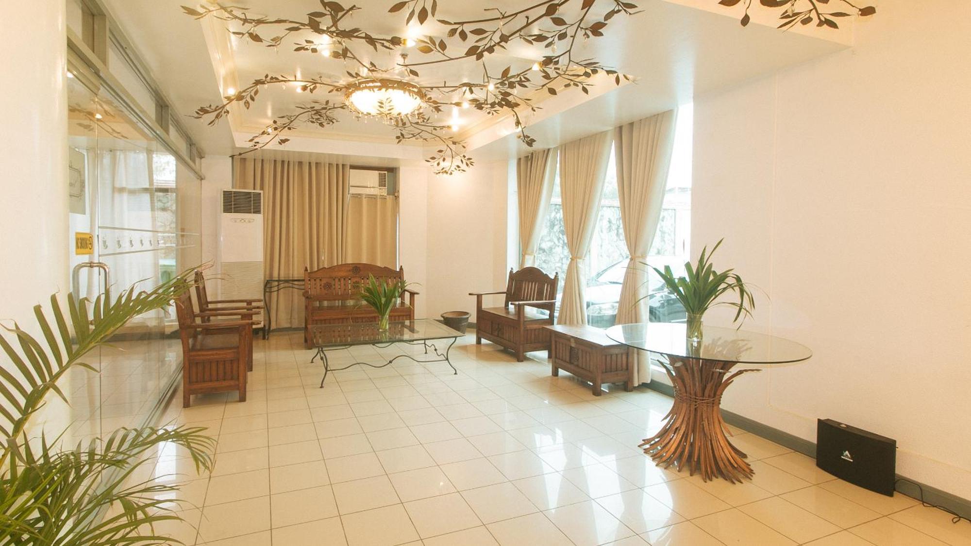 Royal Am Rei Hotel By Reddoorz Μπακολόντ Εξωτερικό φωτογραφία