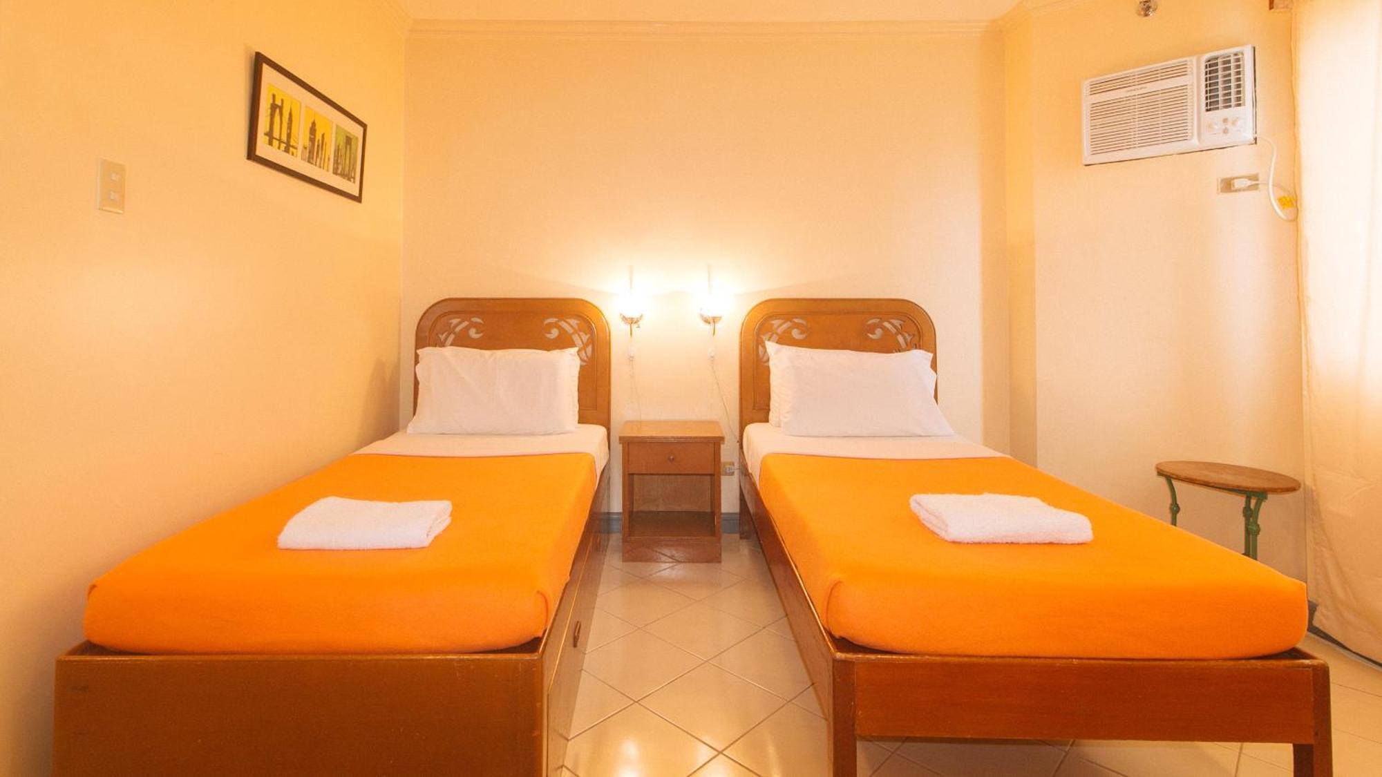 Royal Am Rei Hotel By Reddoorz Μπακολόντ Εξωτερικό φωτογραφία